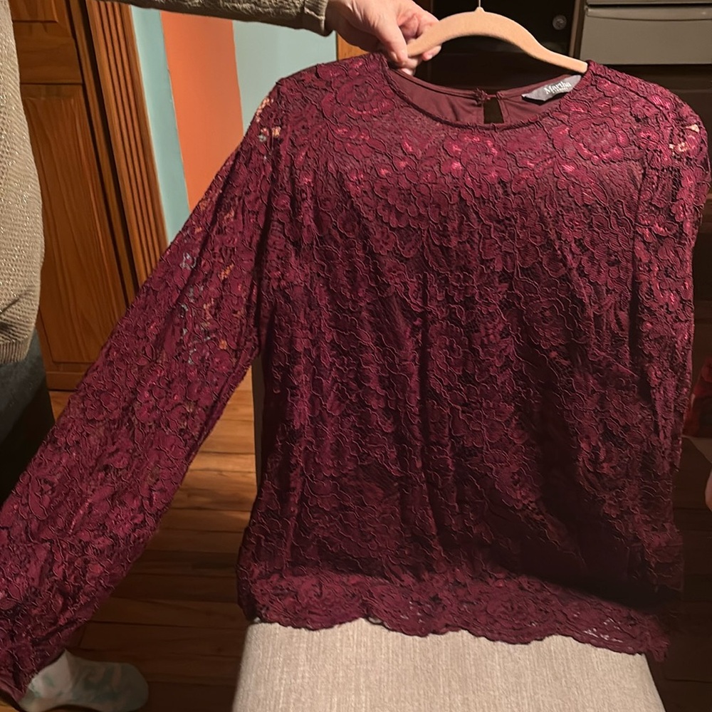 Martha Steward red/ maroon Lacy Blouse
Size large